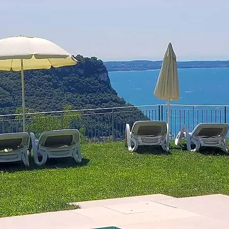 Annachiara فندق